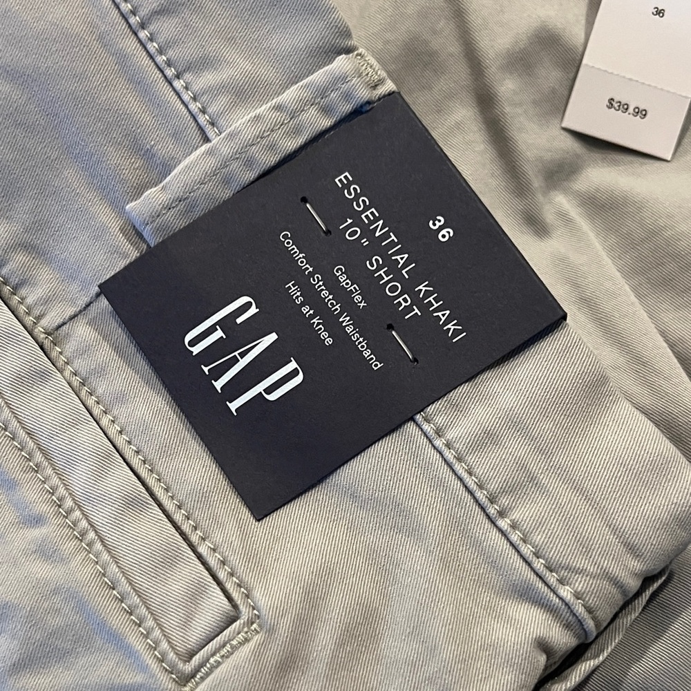 GAP Light Gray Khaki Shorts
